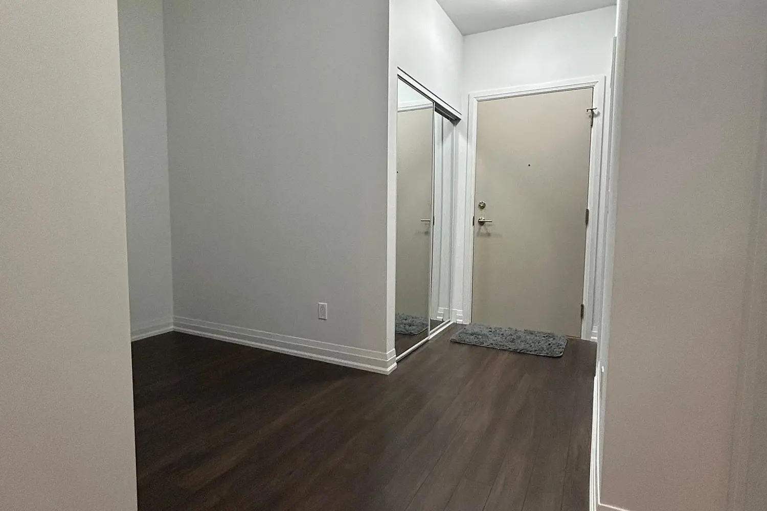 Additional image 18 of 20 Meadowglen Place 822