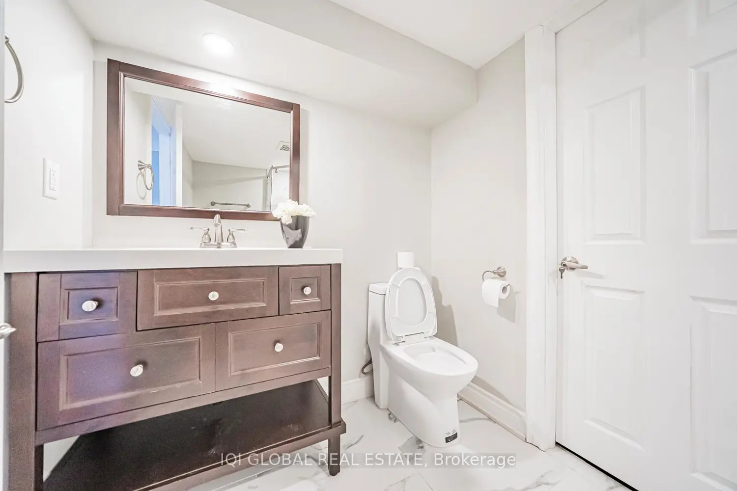 Additional image 16 of 2211 Rockingham Drive