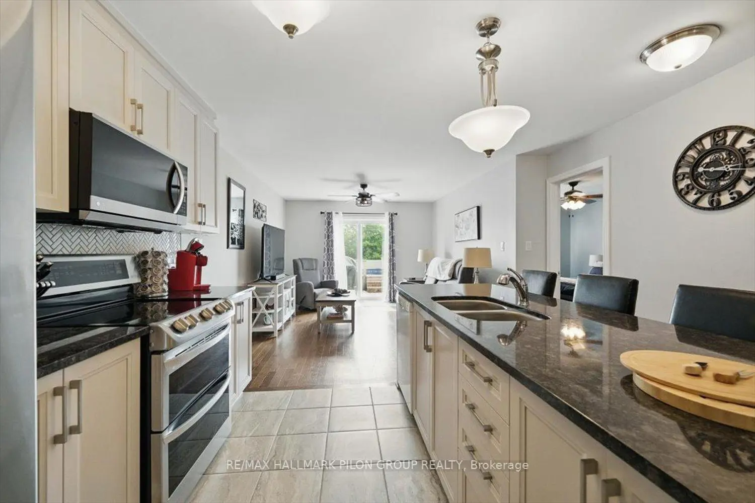 Additional image 3 of 637 Robert Street