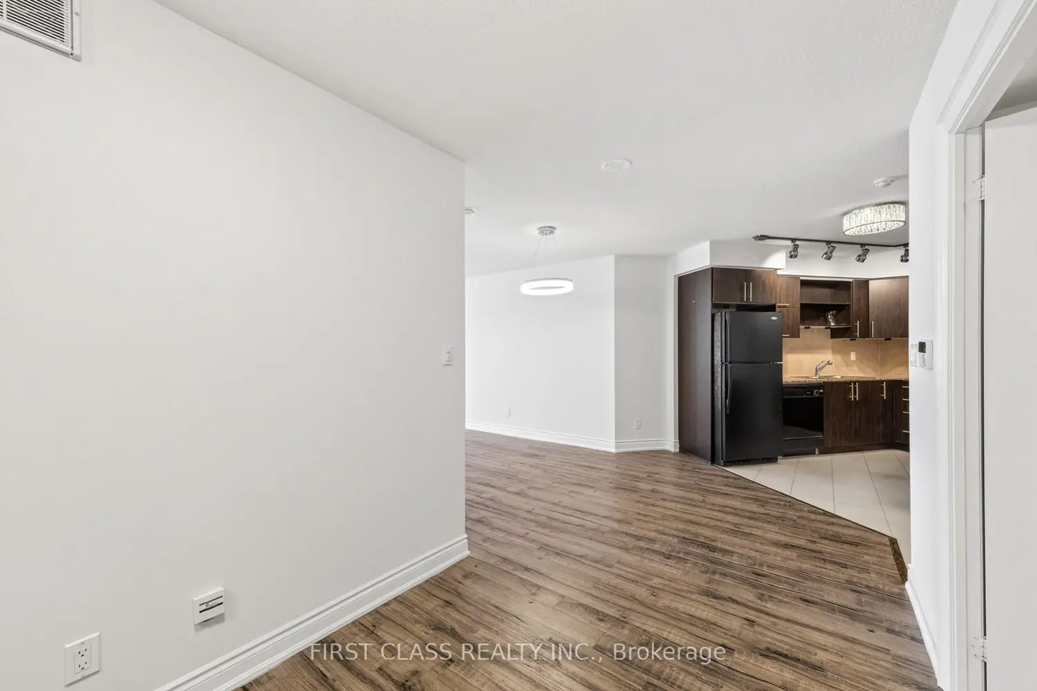 Additional image 14 of 60 South Town Centre Boulevard 620