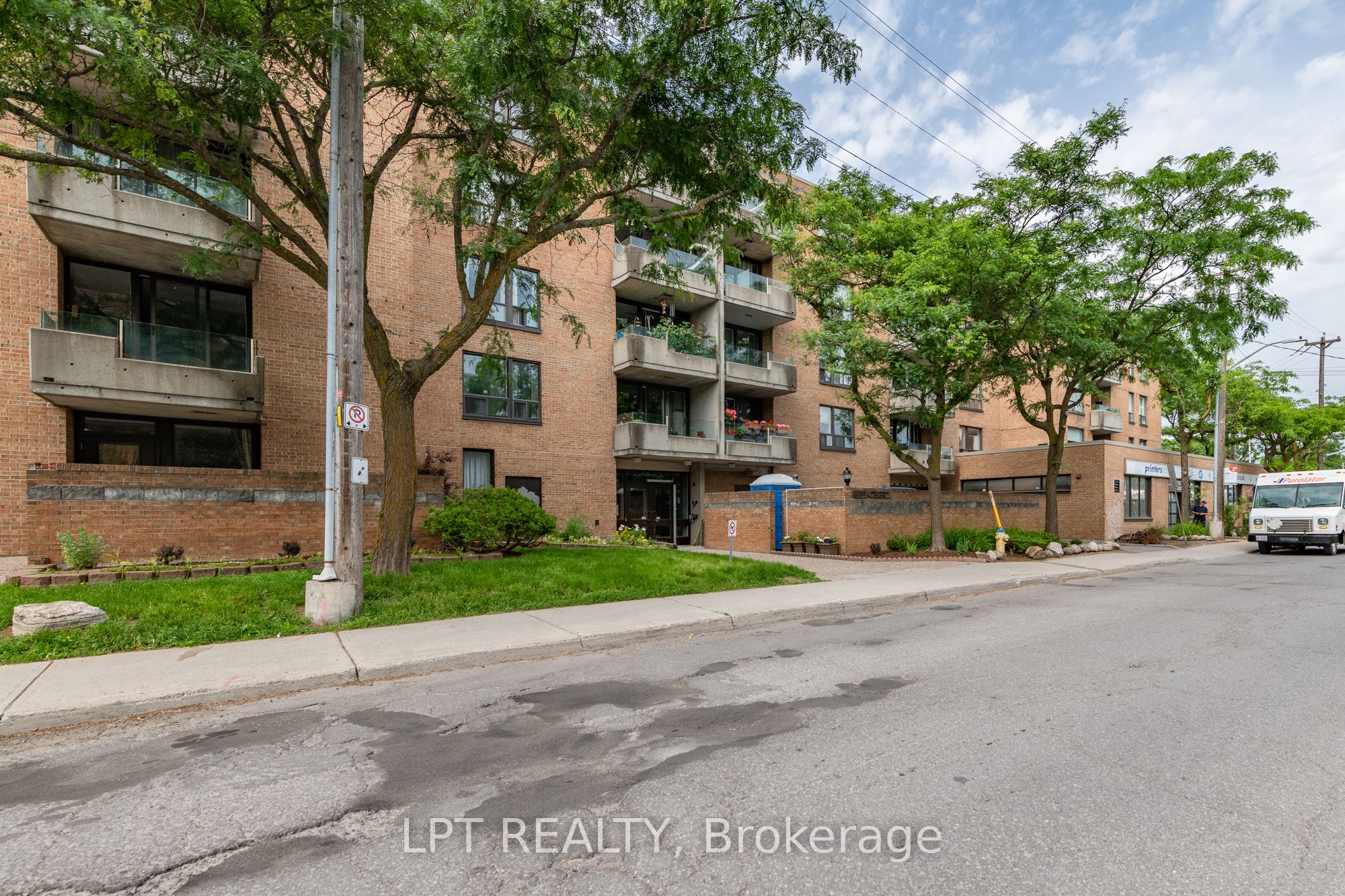 Additional image 4 of #206-1177 Belanger Avenue, Ottawa, ON, K1H 8N7