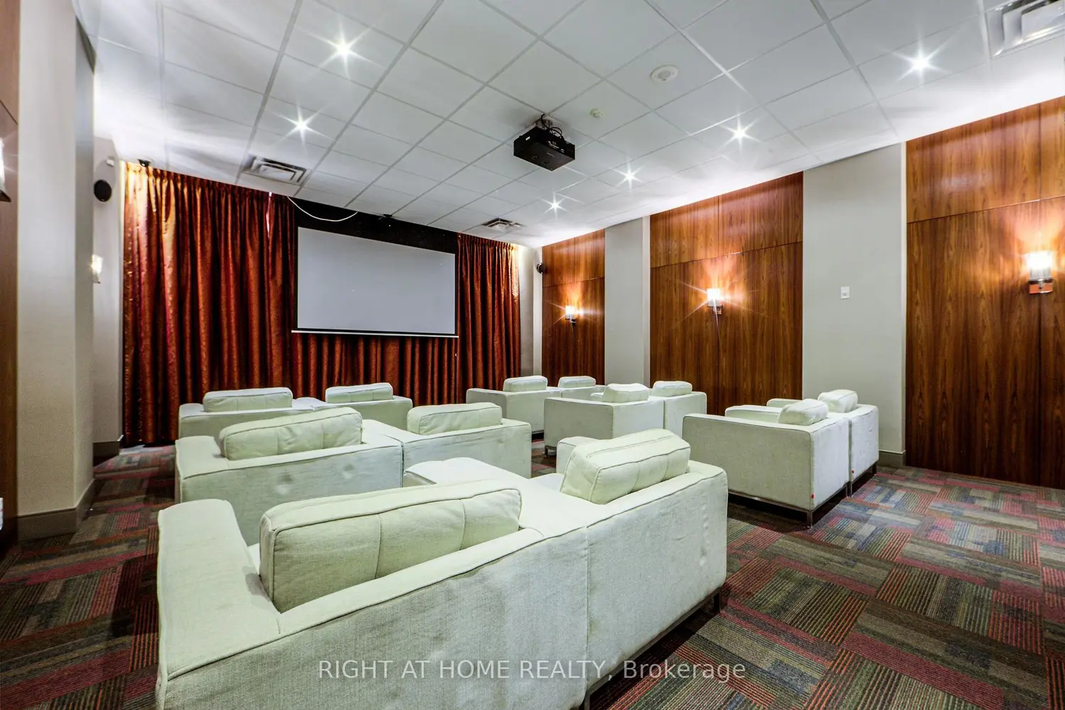 Additional image 19 of 37 Galleria Parkway Uph2