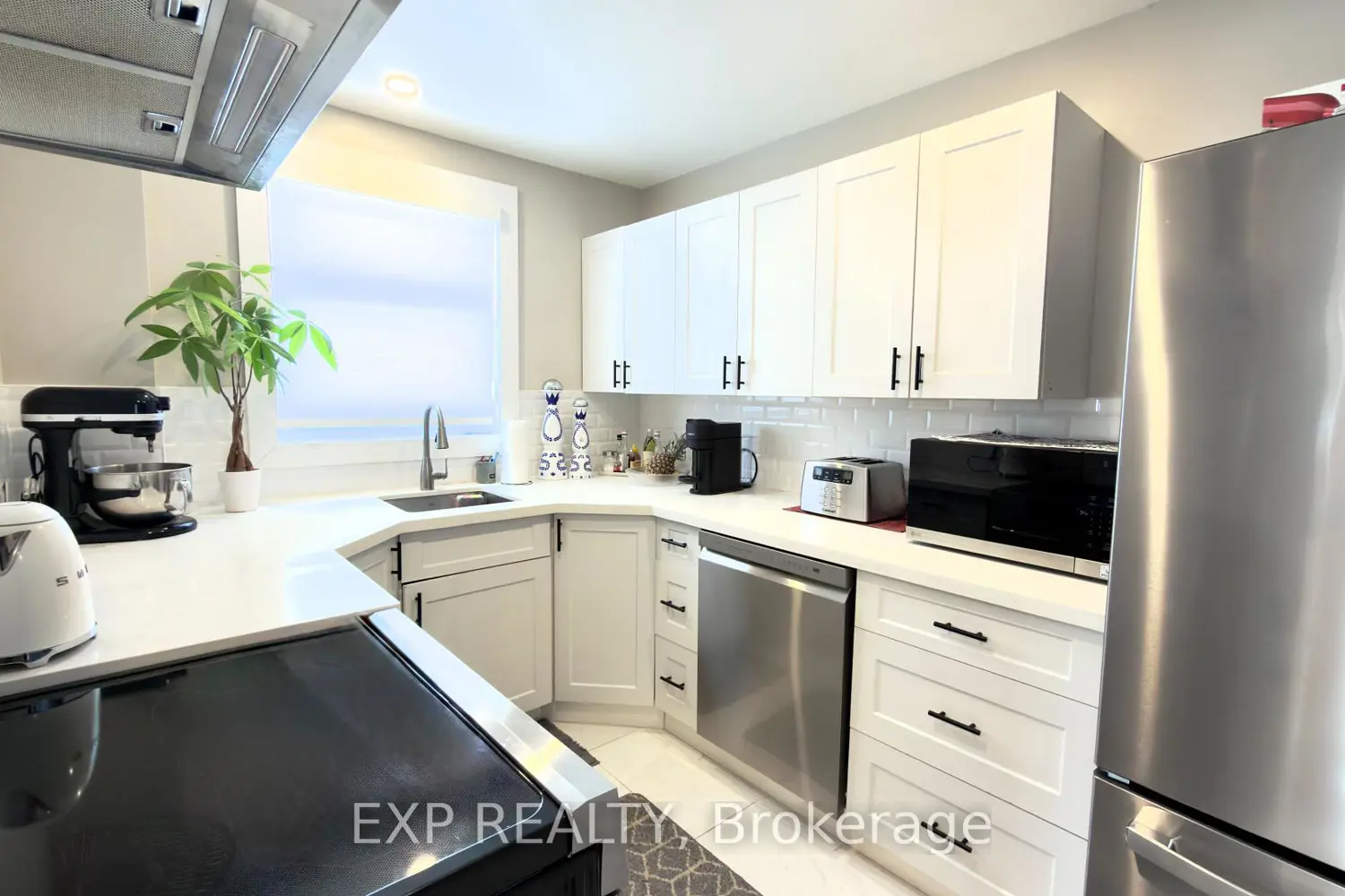 251 Tresane Street photo 3