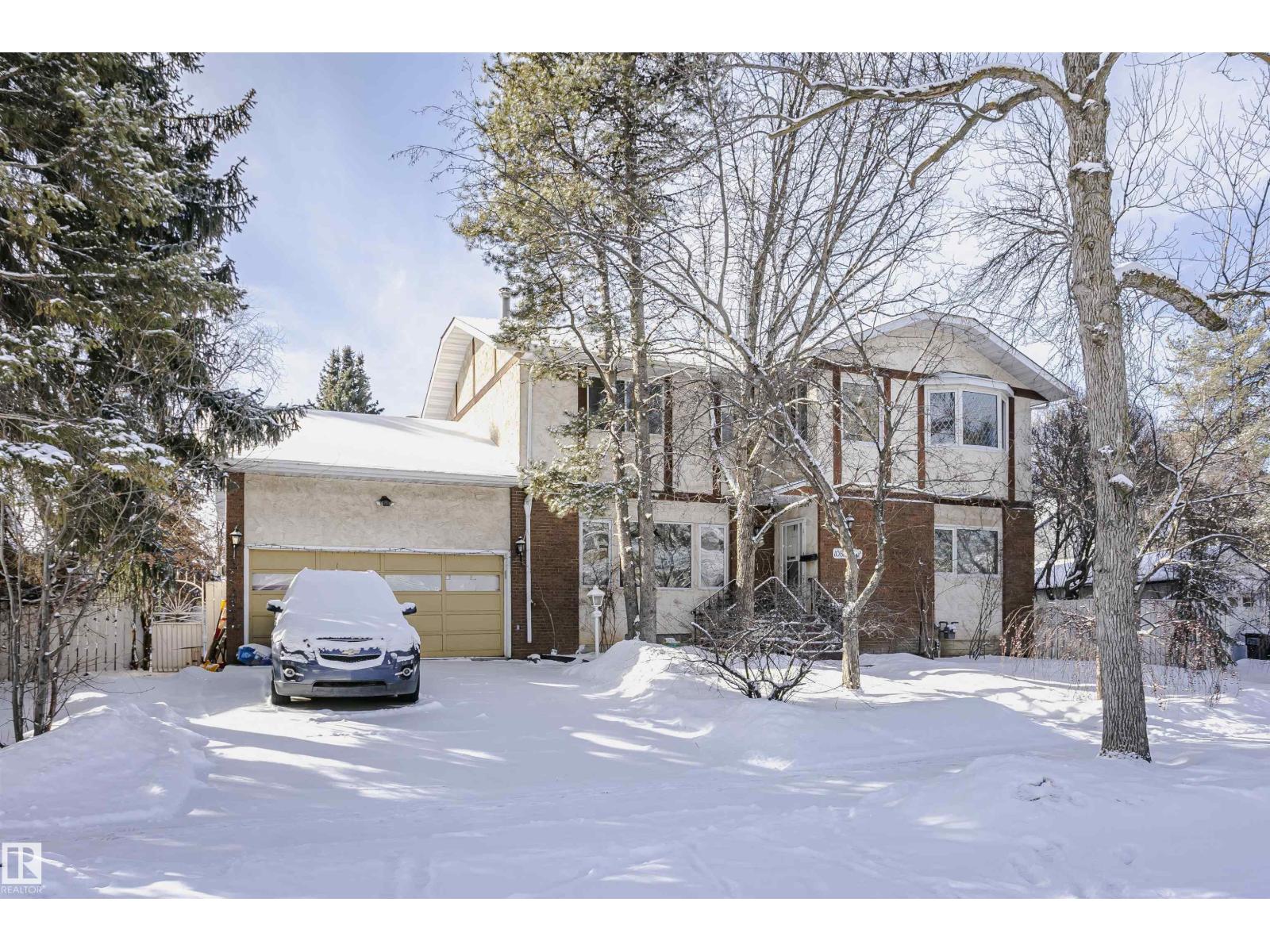 10819 54 Avenue NW, Edmonton, AB, T6H0T8