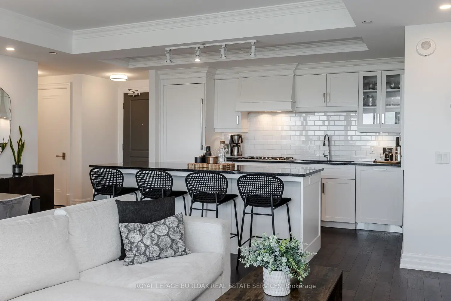 Additional image 12 of 2060 Lakeshore Road 1303