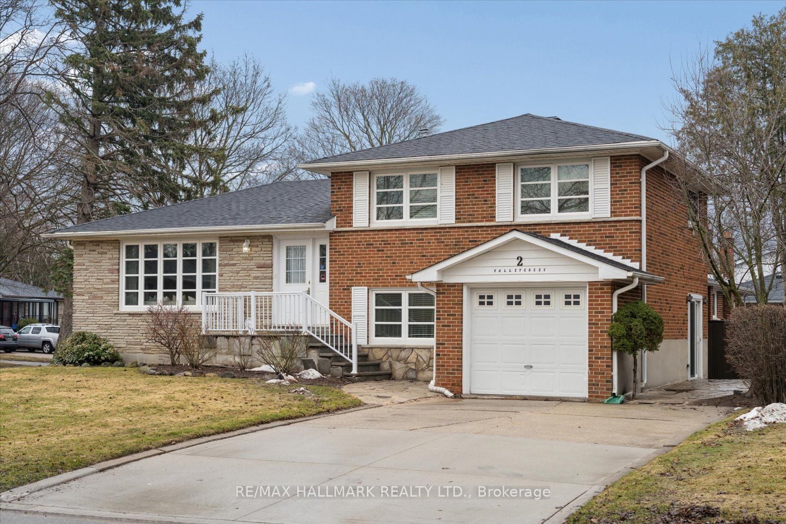 2 Valleycrest Avenue, Markham, ON, L3P 1H7