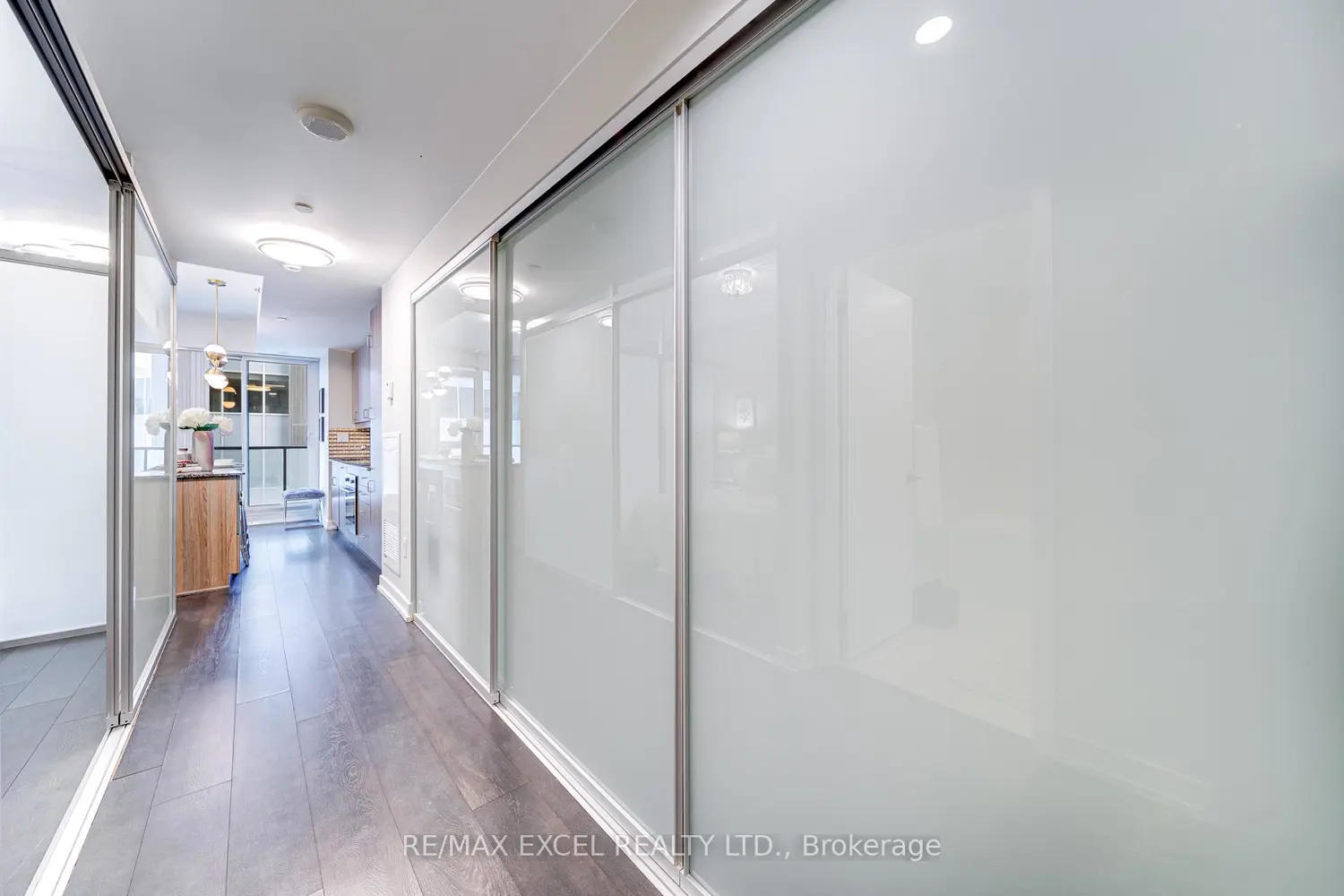 Additional image 11 of 426 University Avenue 1705