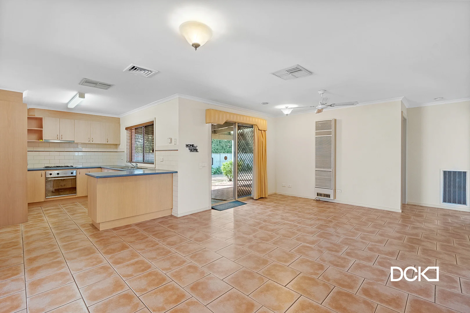 Additional image 4 of 82 Myrtle Road, Ascot VIC 3551