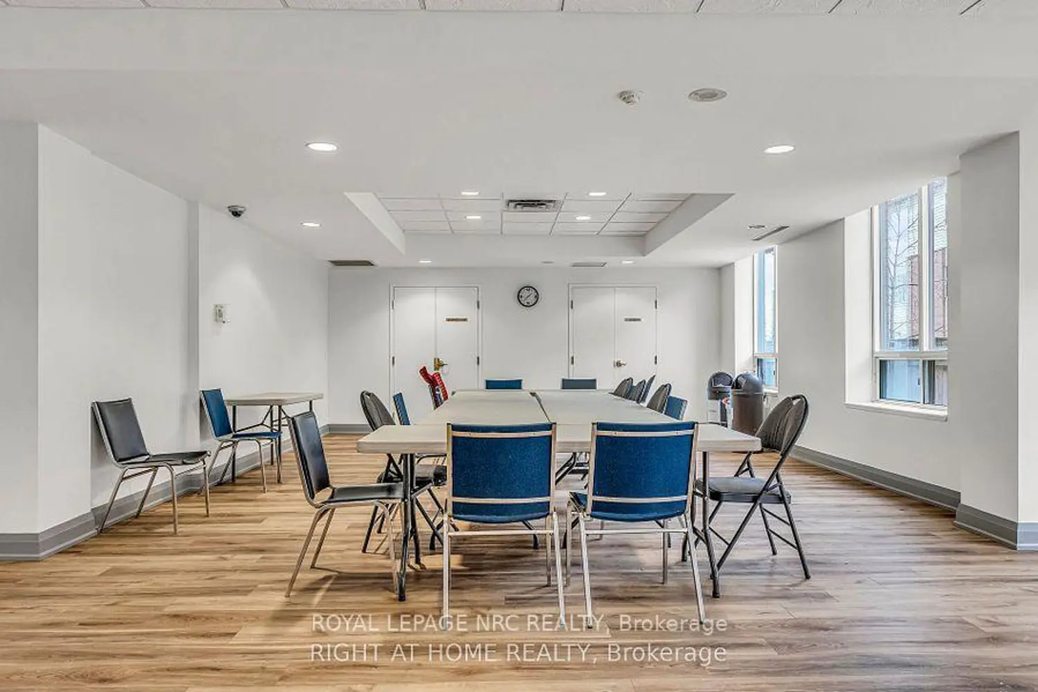 Additional image 5 of 650 Lawrence Avenue 223