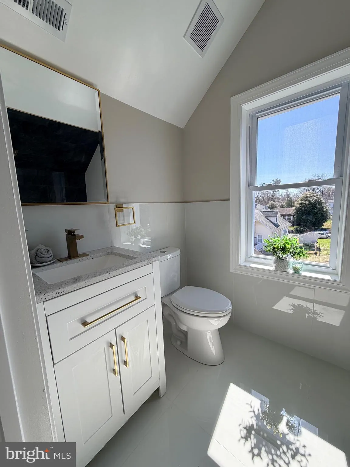 Additional image 52 of 402 Grove Avenue, Wilmington, DE 19809