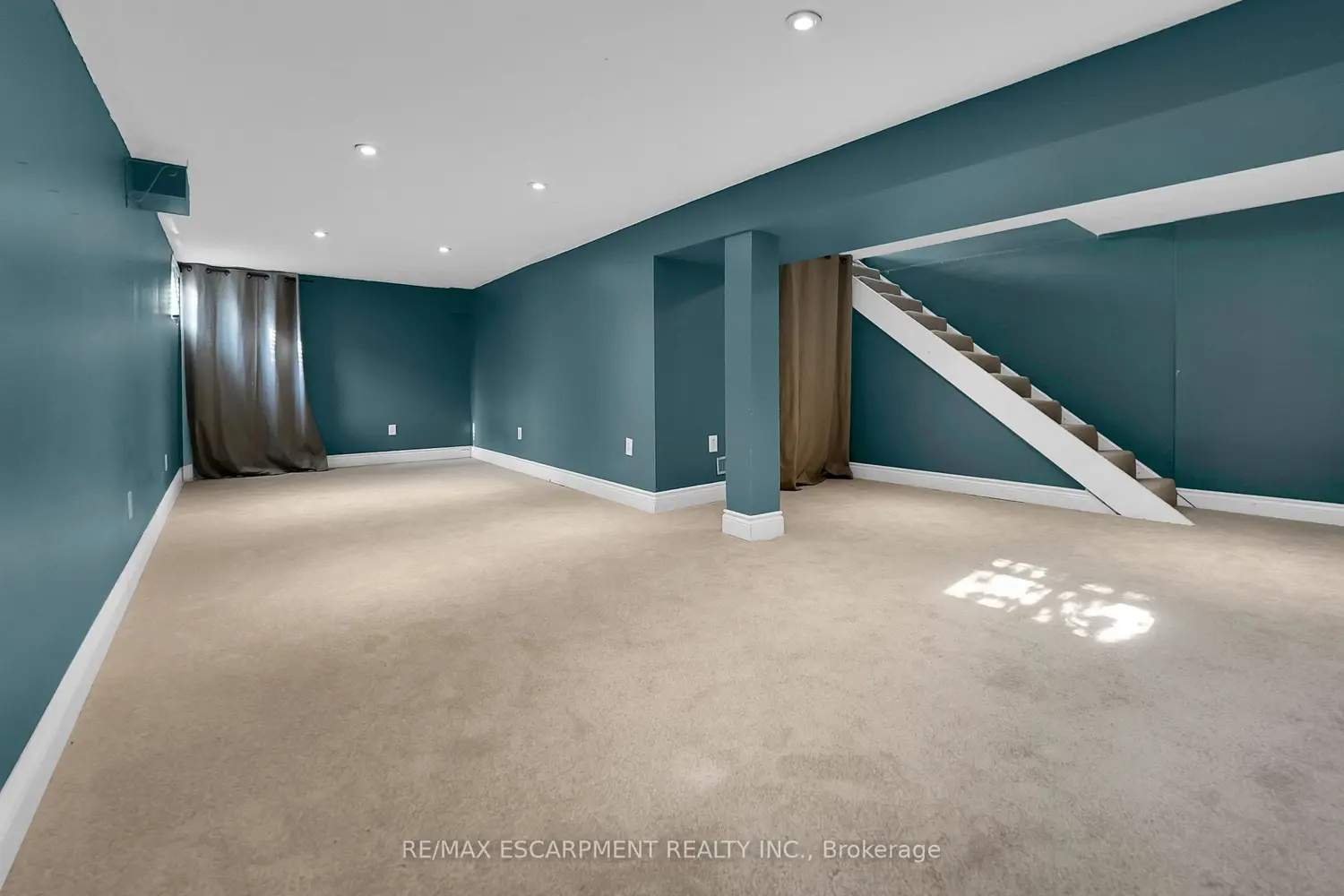 Additional image 13 of 9 Arlington Avenue