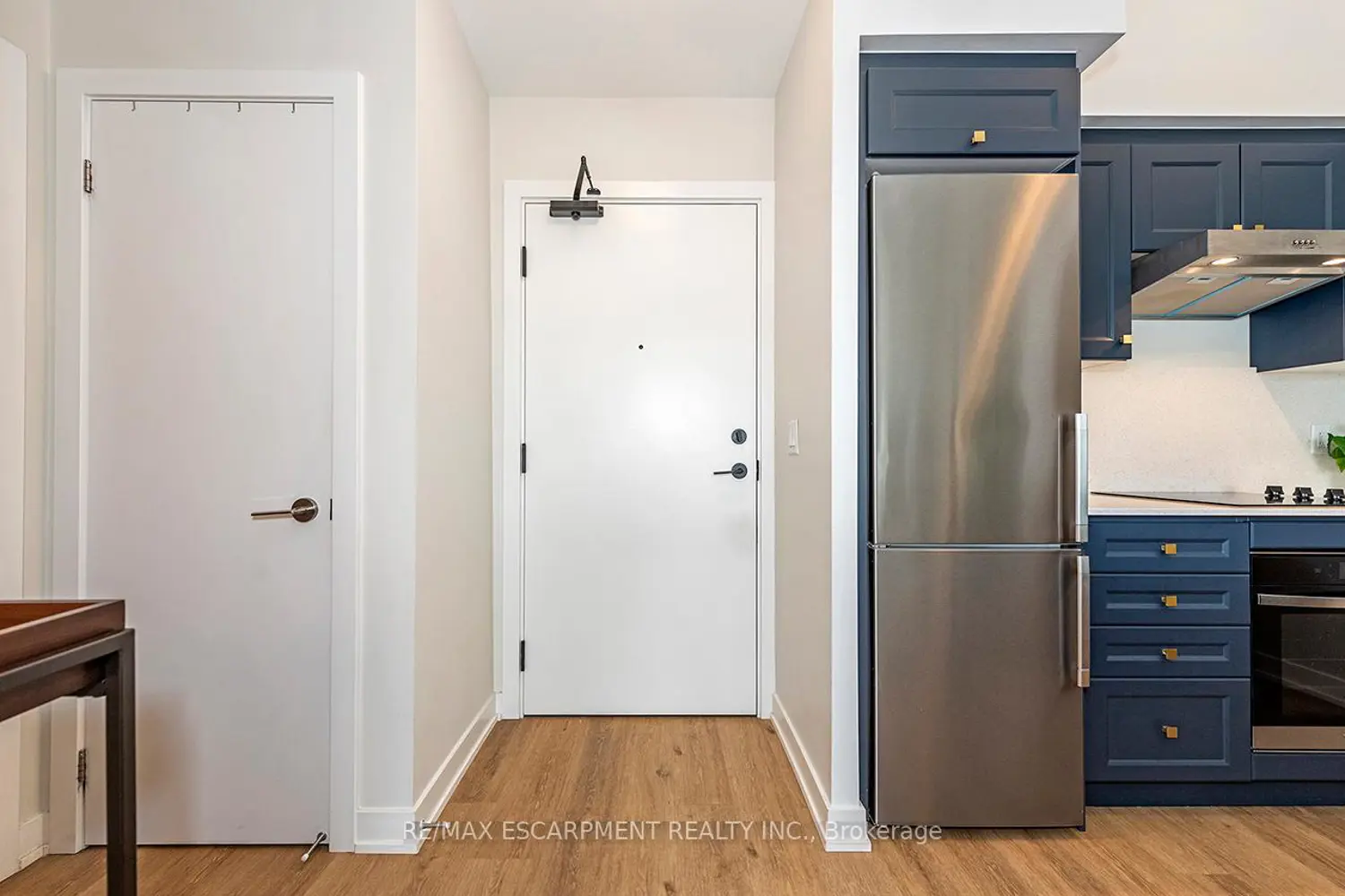 Additional image 12 of 600 North Service Road 606