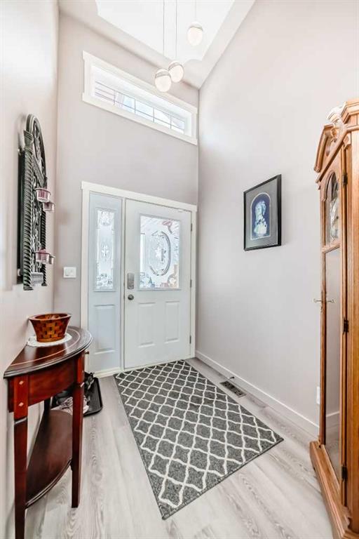 Additional image 3 of 232 Deschner Close, Red Deer, AB, T4R 3C2