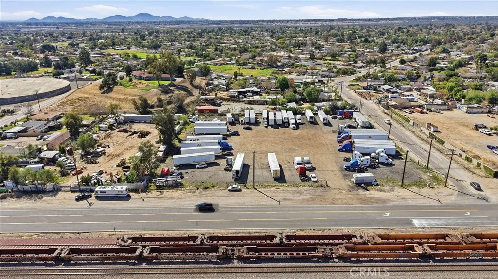 Additional image 10 of 2035 W 1st Ave, San Bernardino, CA 92407