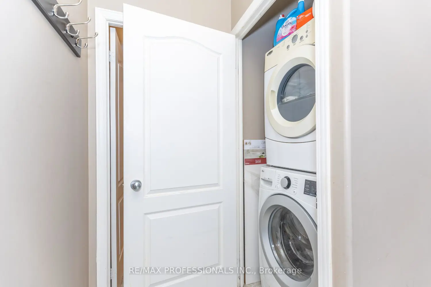Additional image 7 of 2772 Keele Street 1004