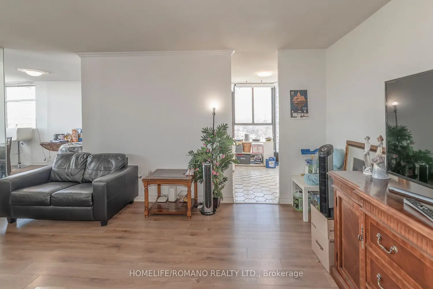 Additional image 3 of 100 Antibes Drive 702