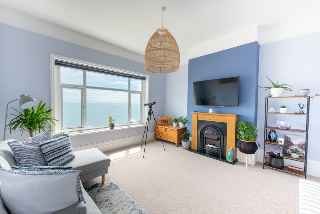 3 bed flat for saleMadeira Road, Ventnor PO38
