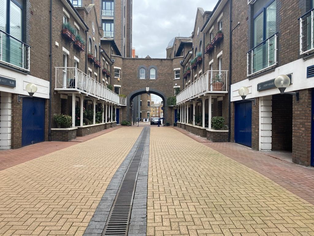 Additional image 11 of Room in a Shared House, Coral Row, SW11, N1 7GU