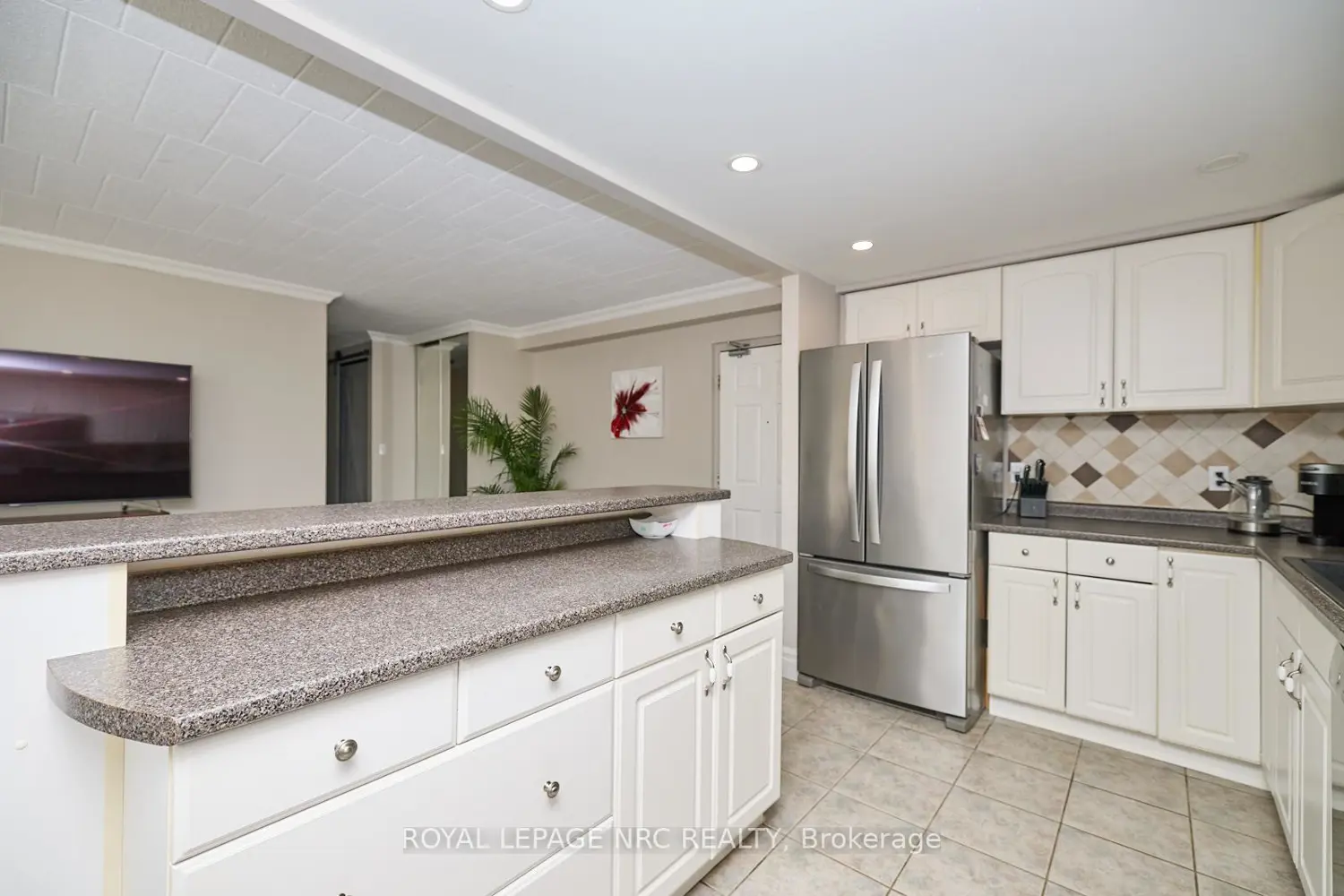 Additional image 8 of 20 John Street 109