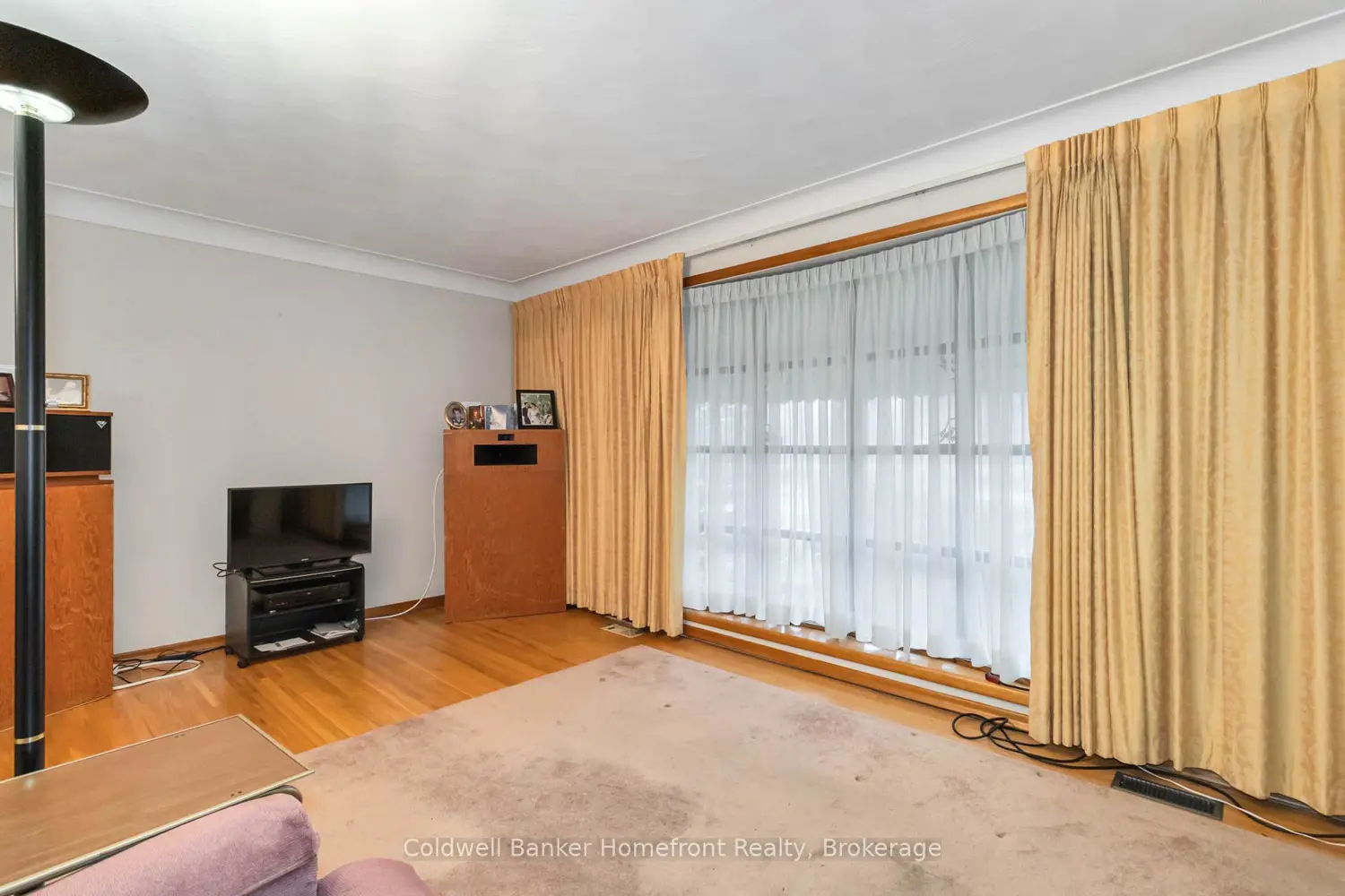 Additional image 2 of 16 Paris Road