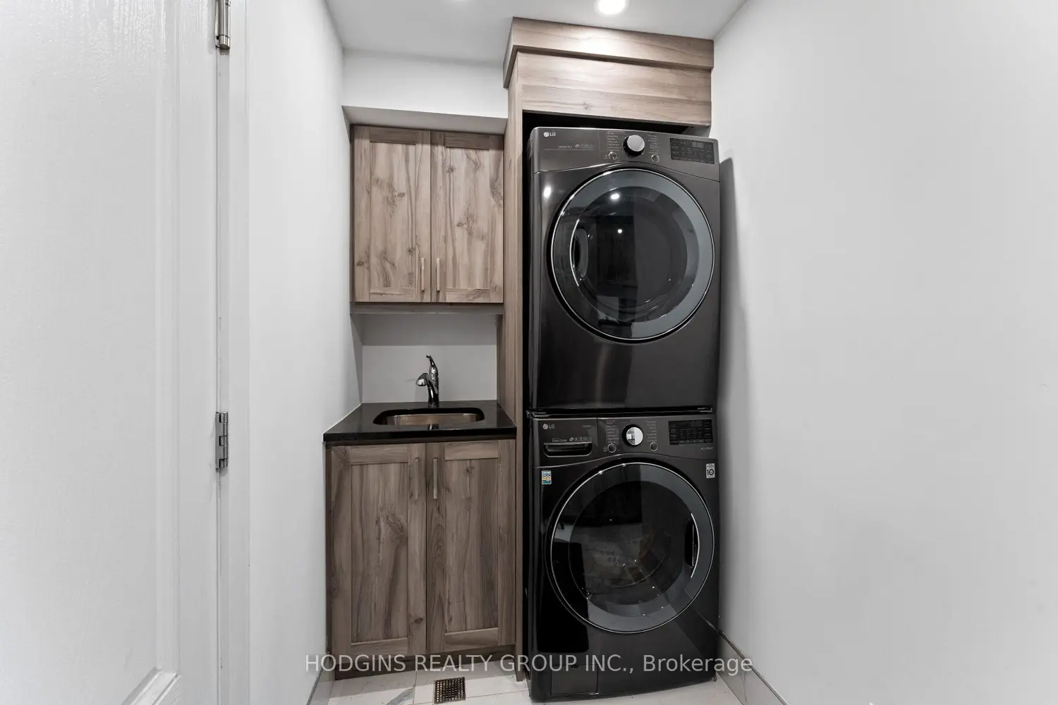 Additional image 8 of 1670 Caverly Court