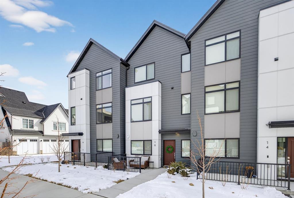 Additional image 2 of 10 Currie Walk SW, Calgary, AB, T3E 8H6