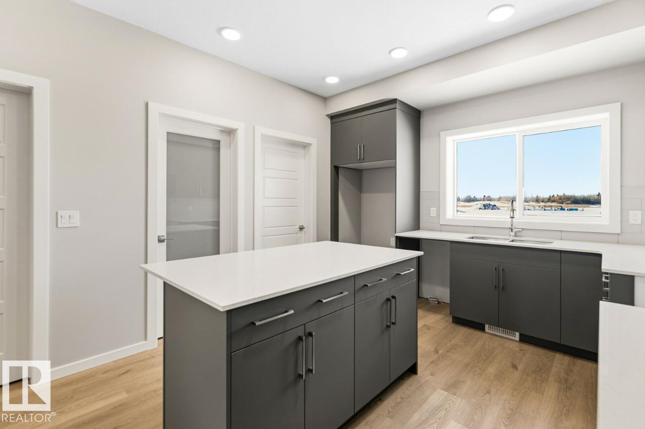 Additional image 6 of 319 Edgemont Drive NW, Edmonton, AB, T6M3G7