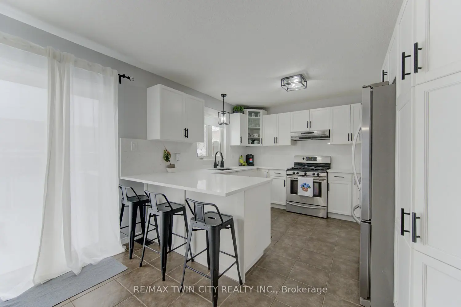 Additional image 8 of 21 West Tree Drive