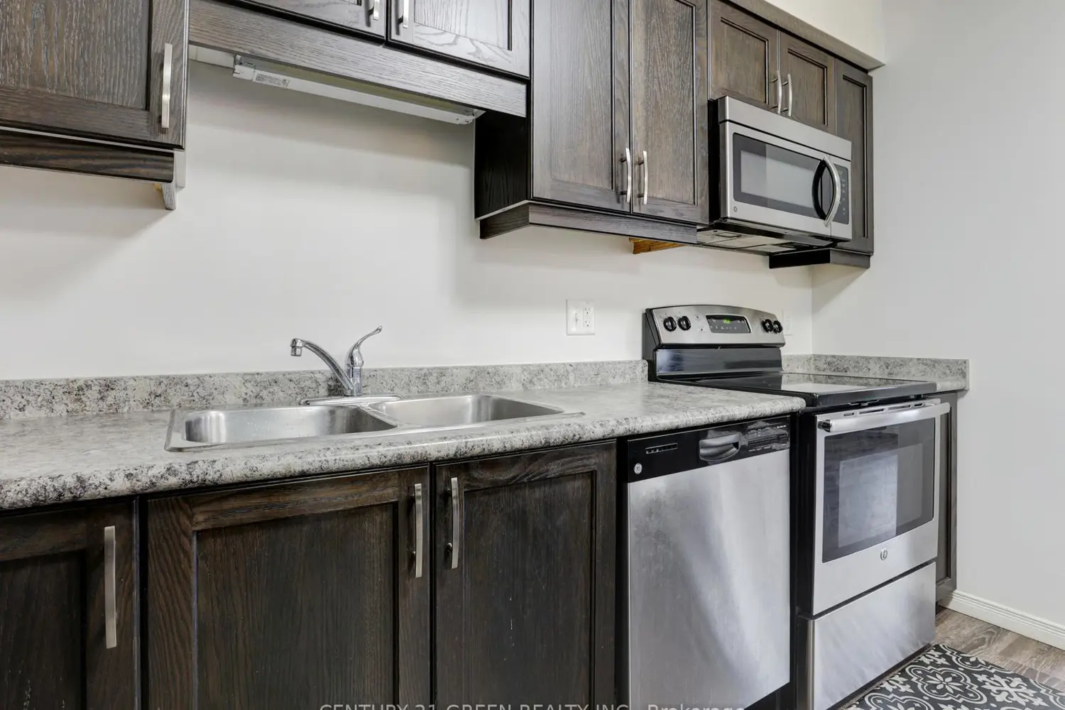 Additional image 11 of 1989 Ottawa Street 23G