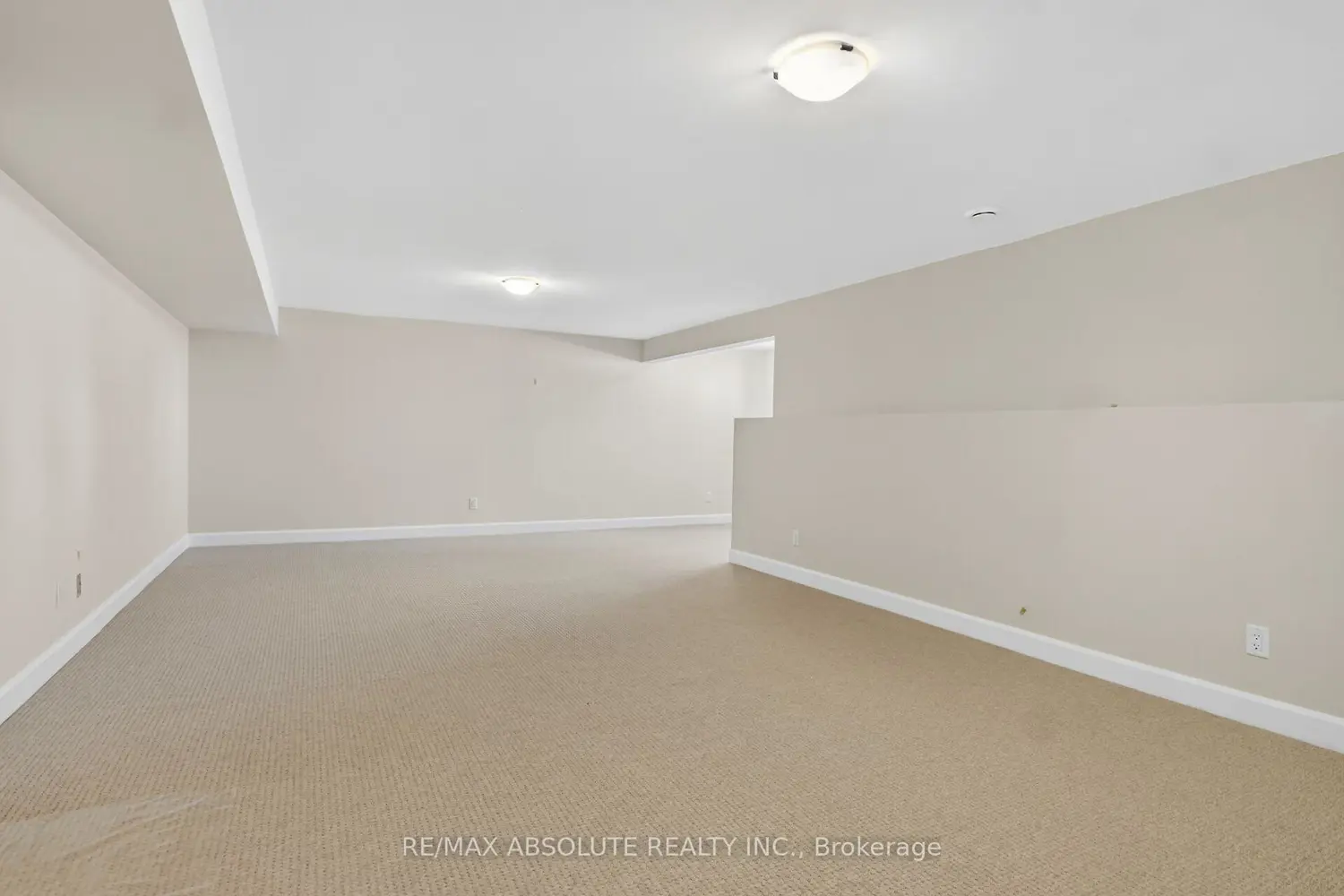 Additional image 17 of 662 Fisher Street