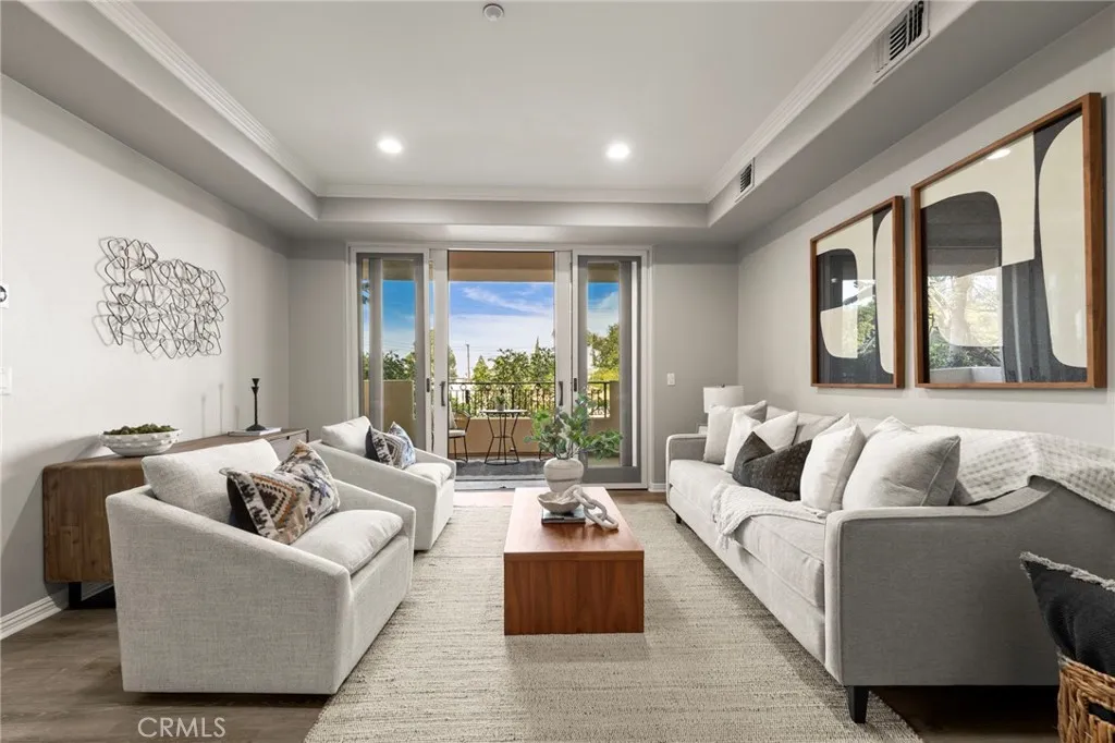 Additional image 11 of 401 Bernard Street Unit 211, Costa Mesa, CA 92627
