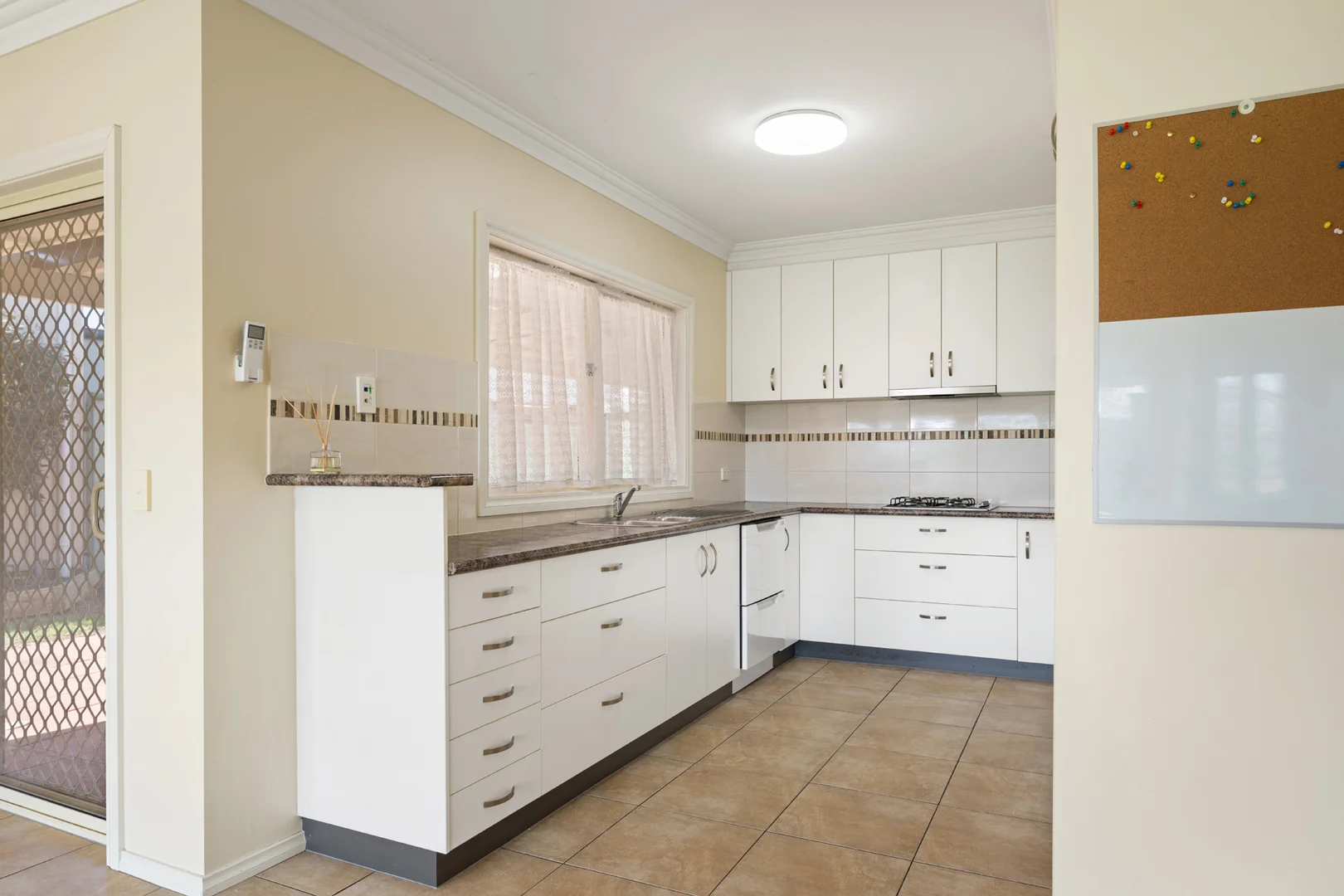 Additional image 8 of 1 Carlyle Court, Rutherglen VIC 3685