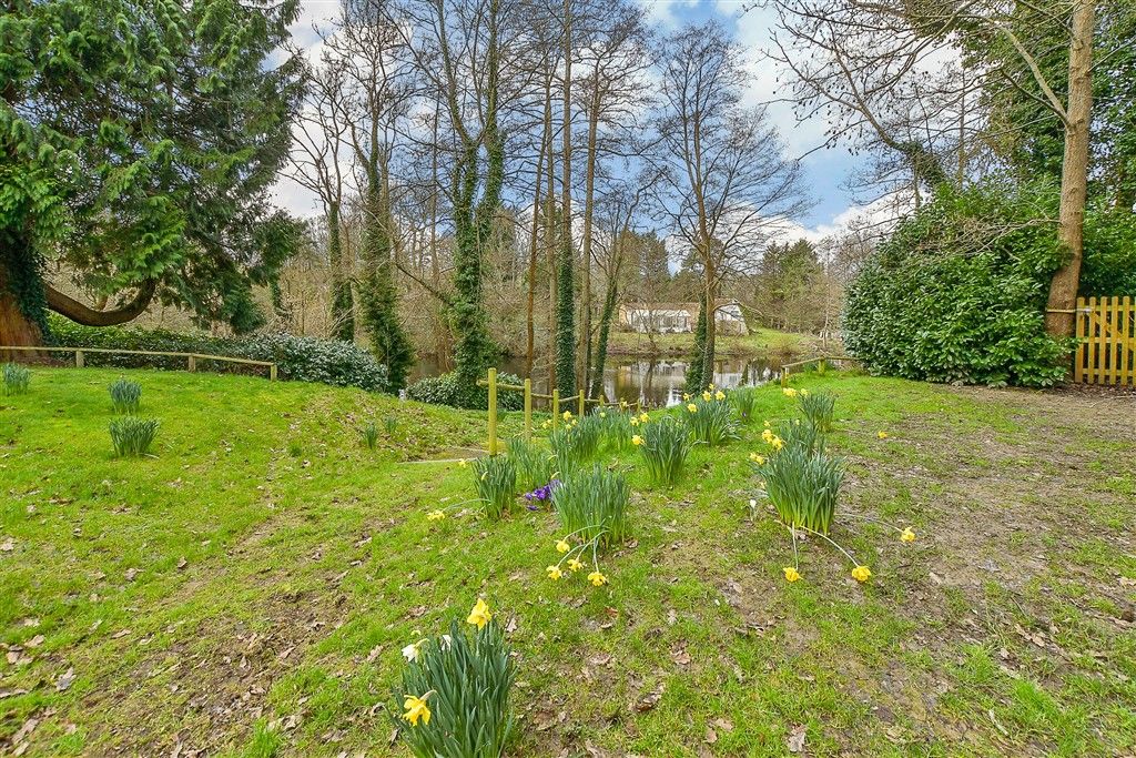 Additional image 11 of 3 bed flat for saleWarberry Park Gardens, Tunbridge Wells, Kent TN4