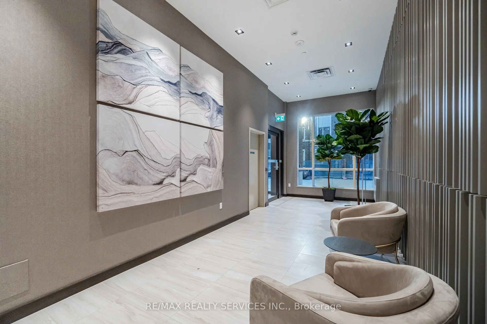 Additional image 3 of 1007-60 Honeycrisp Crescent, Vaughan, ON, L4K 0N5