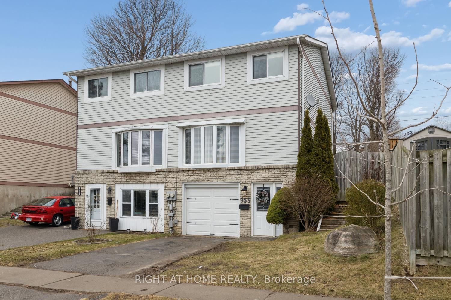 953 Southridge Street, Oshawa, ON, L1H 8A4