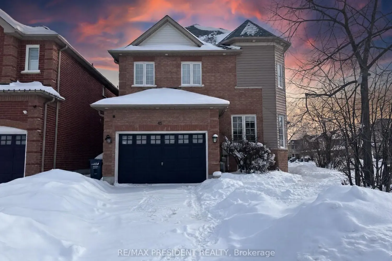 41 Fallstar Crescent