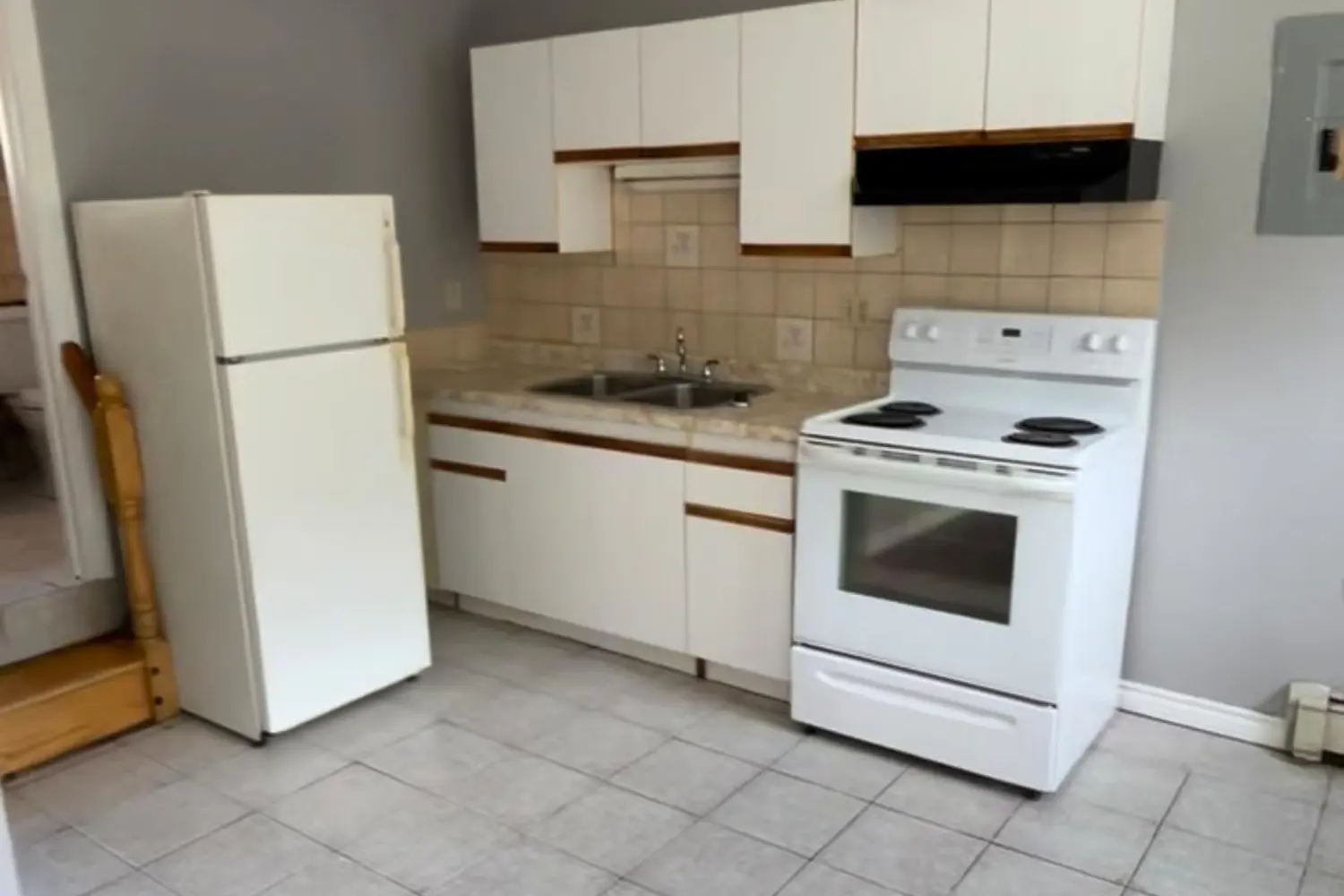 Additional image 2 of 720 Dundas Street