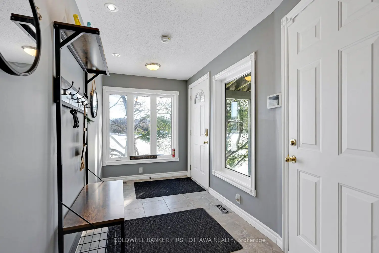 100 Nagle Way photo 4