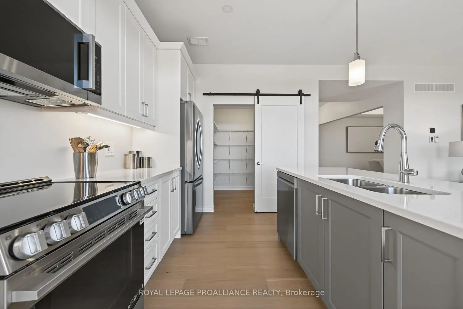 Additional image 7 of 14 Peace River Street