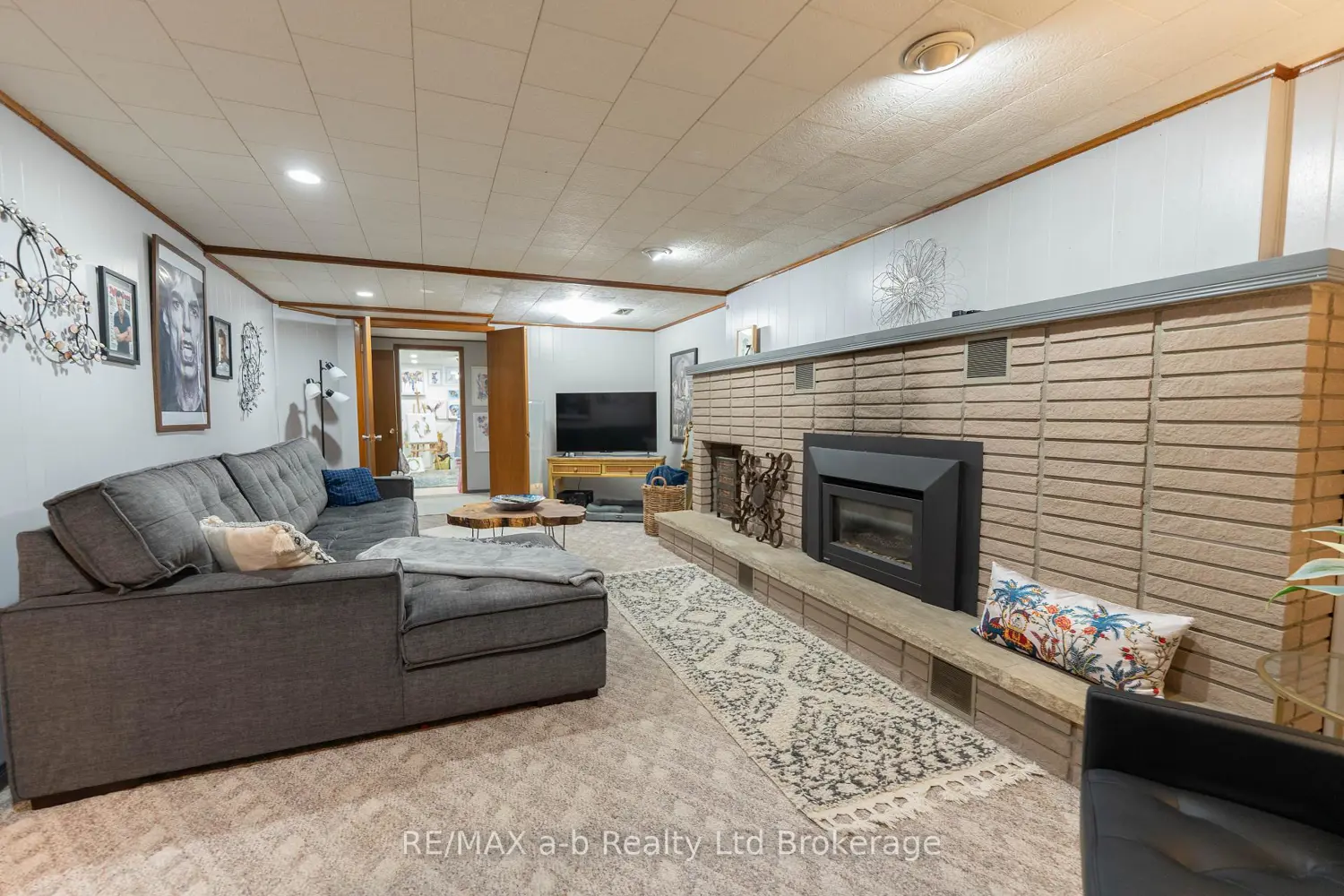 Additional image 10 of 6 Camdon Court