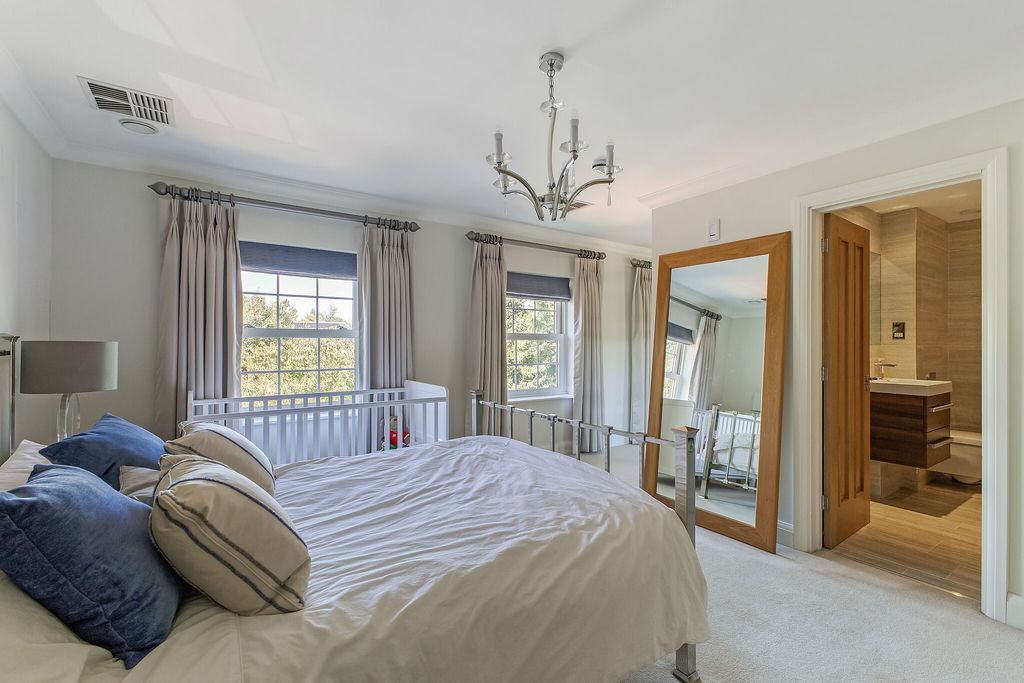 Additional image 11 of 8 bed detached house for saleOakfield Road, Harpenden AL5