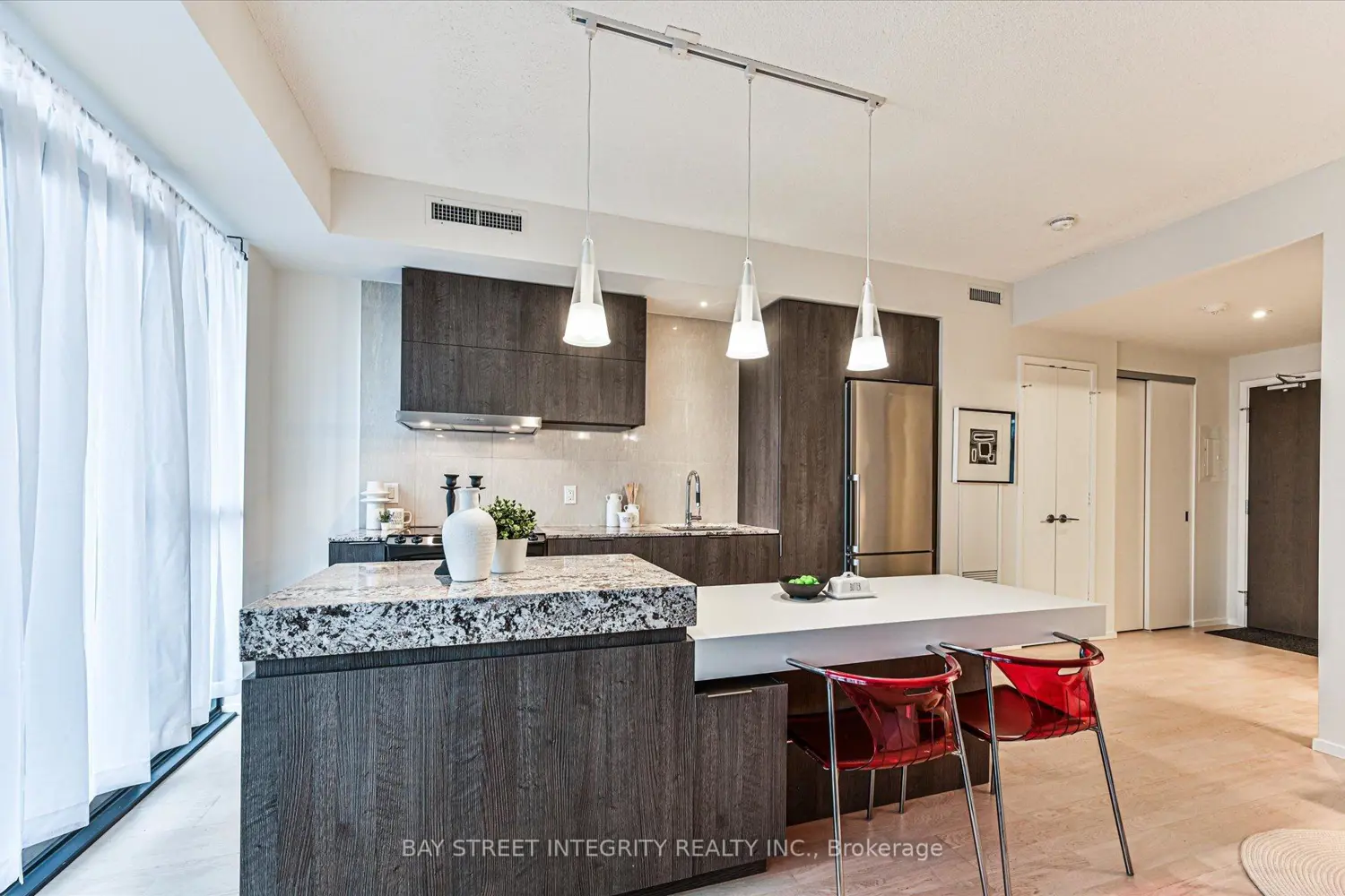 Additional image 10 of 101 Charles Street 1709