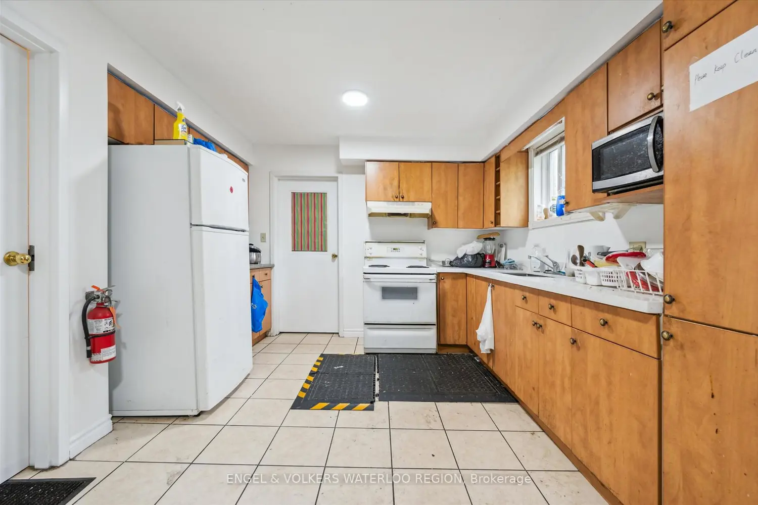 Additional image 19 of 155 University Avenue