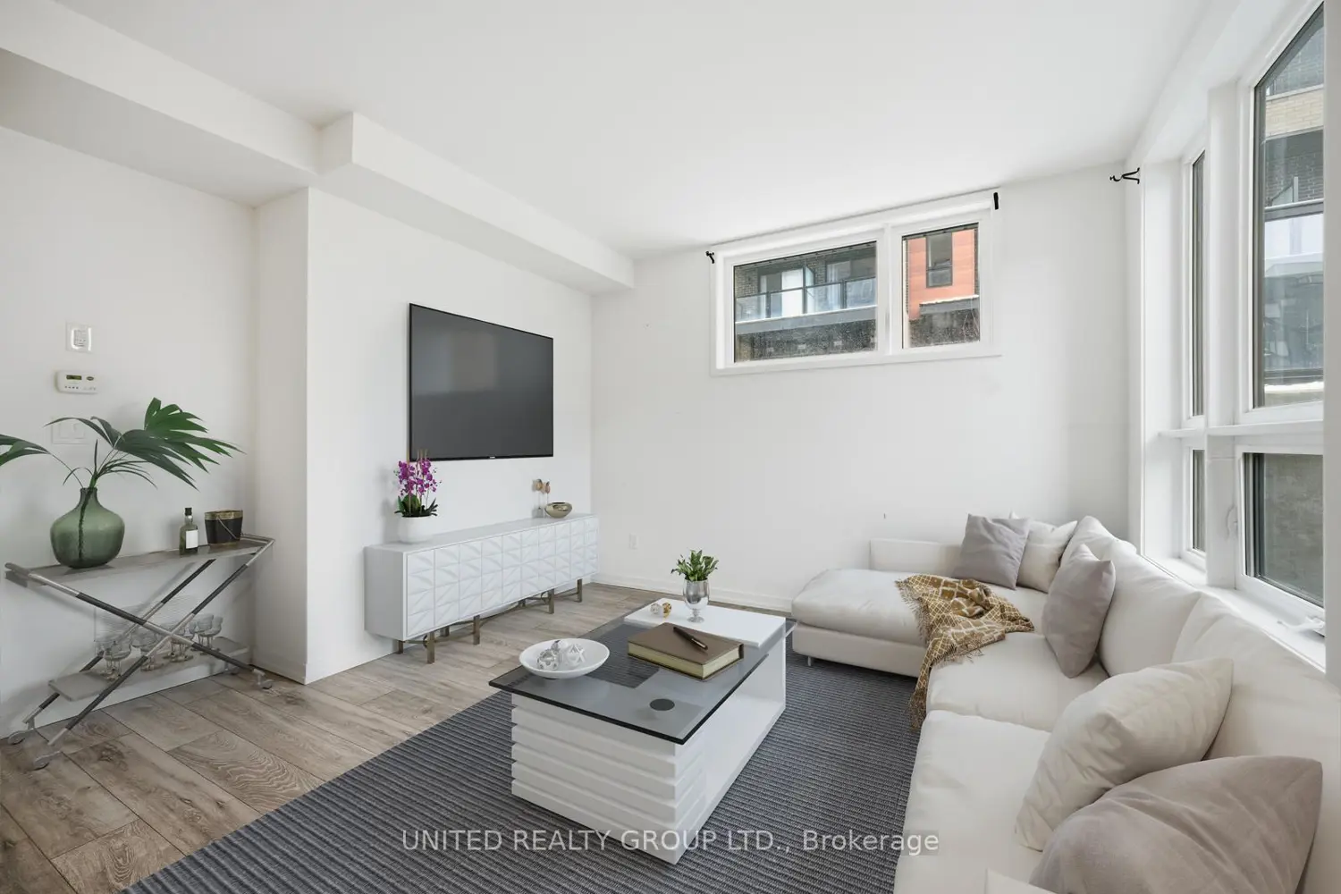 Additional image 4 of 15 Lytham Green Circle 15