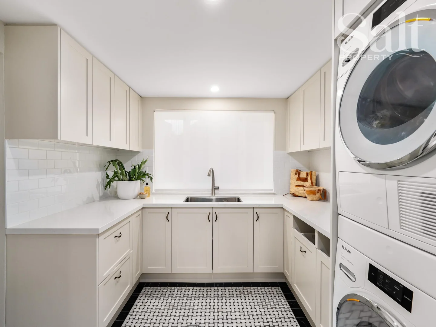 Additional image 39 of 8 Kempster Road, Merewether NSW 2291