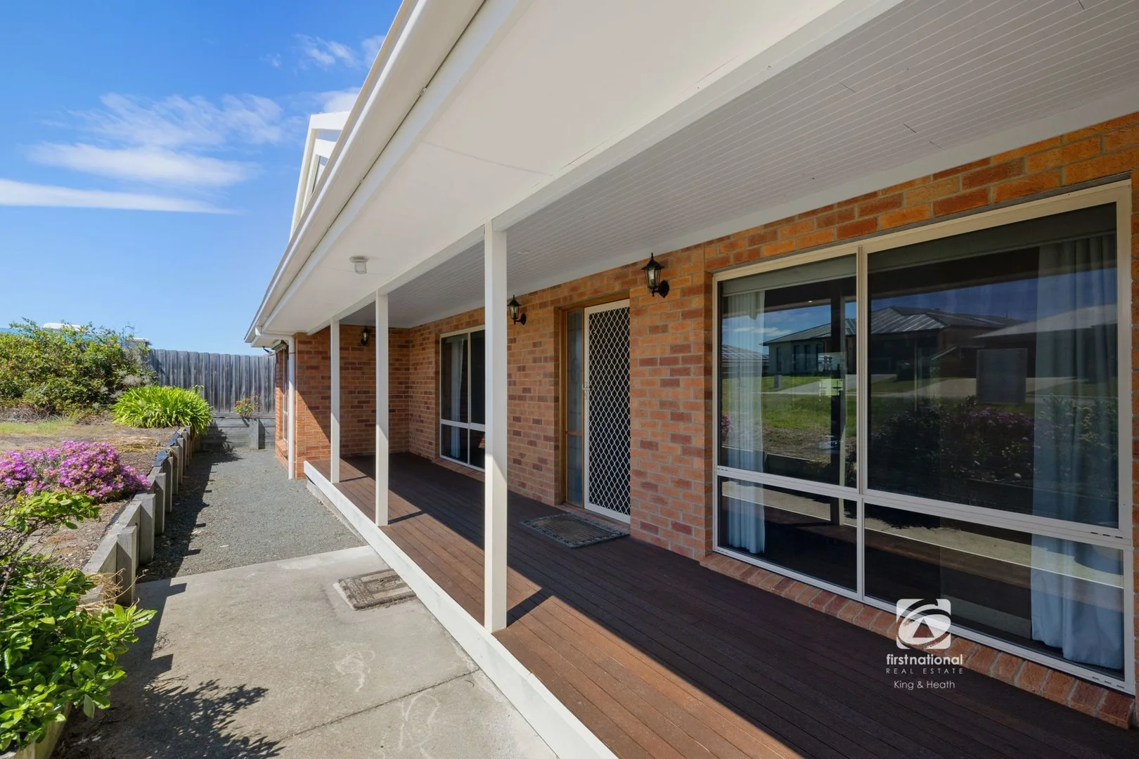 21 Westbury Way, Lakes Entrance VIC 3909