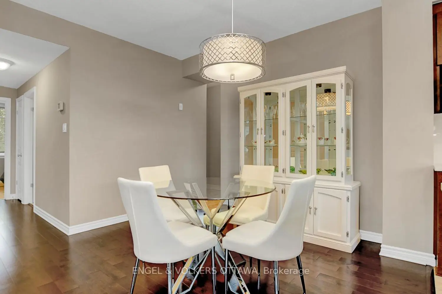 Additional image 5 of 188 Hornchurch Lane E