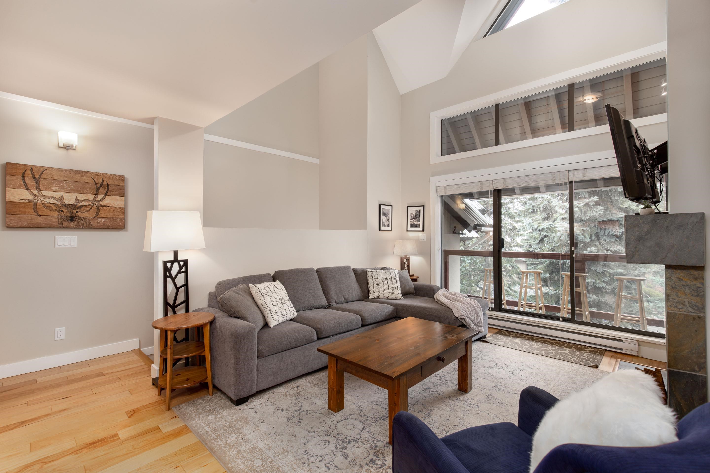 Additional image 3 of 25-4637 Blackcomb Way, Whistler, BC, V8E 0Y6