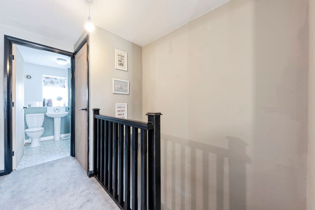 Additional image 7 of 3 bed end terrace house for saleMedway Avenue, Grantham NG31