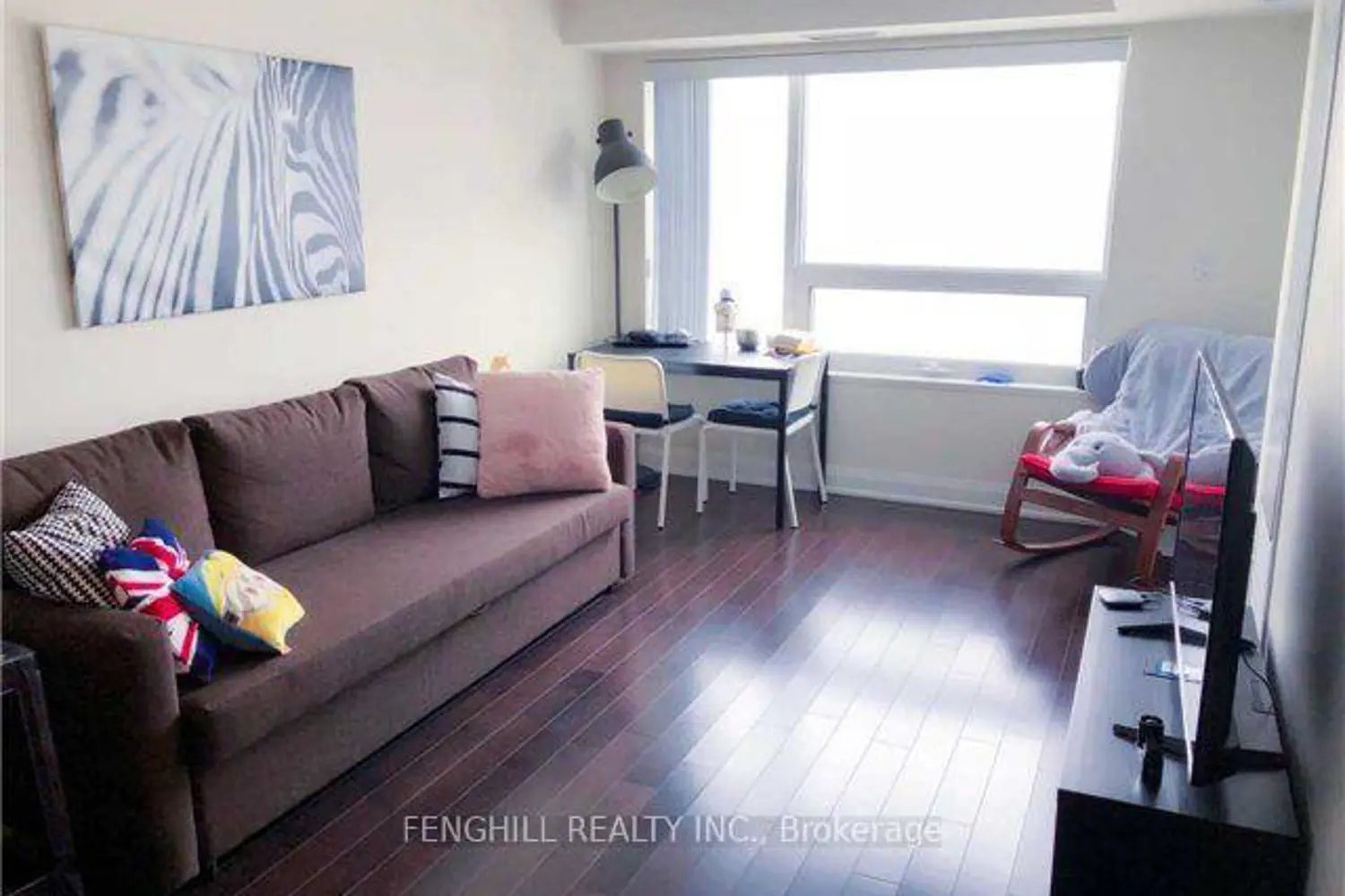 Additional image 2 of 1 Uptown Drive 2010